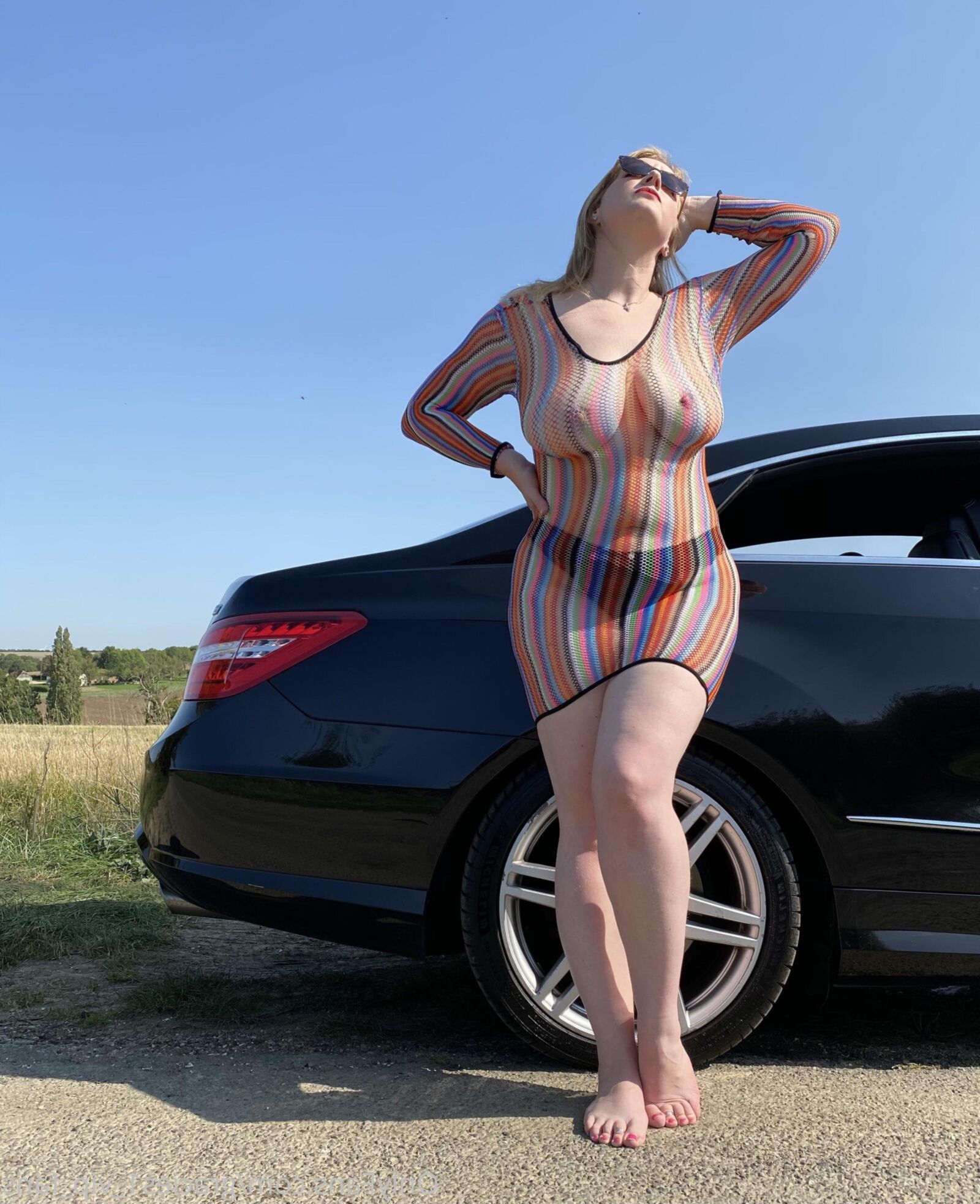 グレイシー巨大なおっぱい大きなお尻ブロンドの角質熟成ミックスホットショット