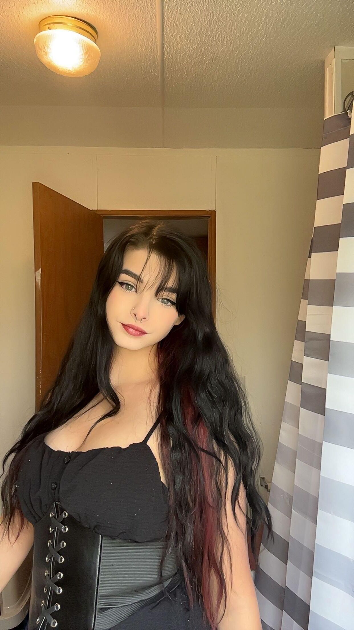[NN] yo seller slut Tiffany Anne has a great rack