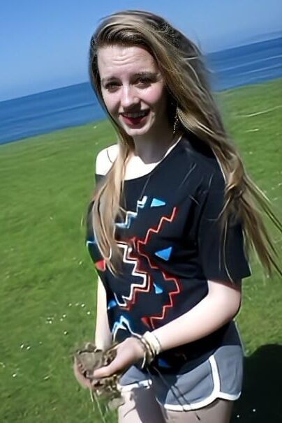 Chavtastic Teen DSL Bimbo FuckDoll для комментариев