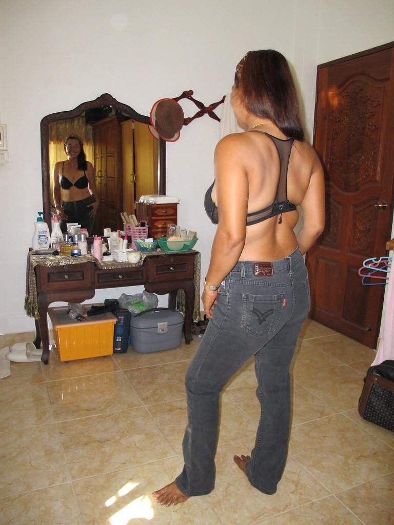 Jooy Asian Amateurの妻
