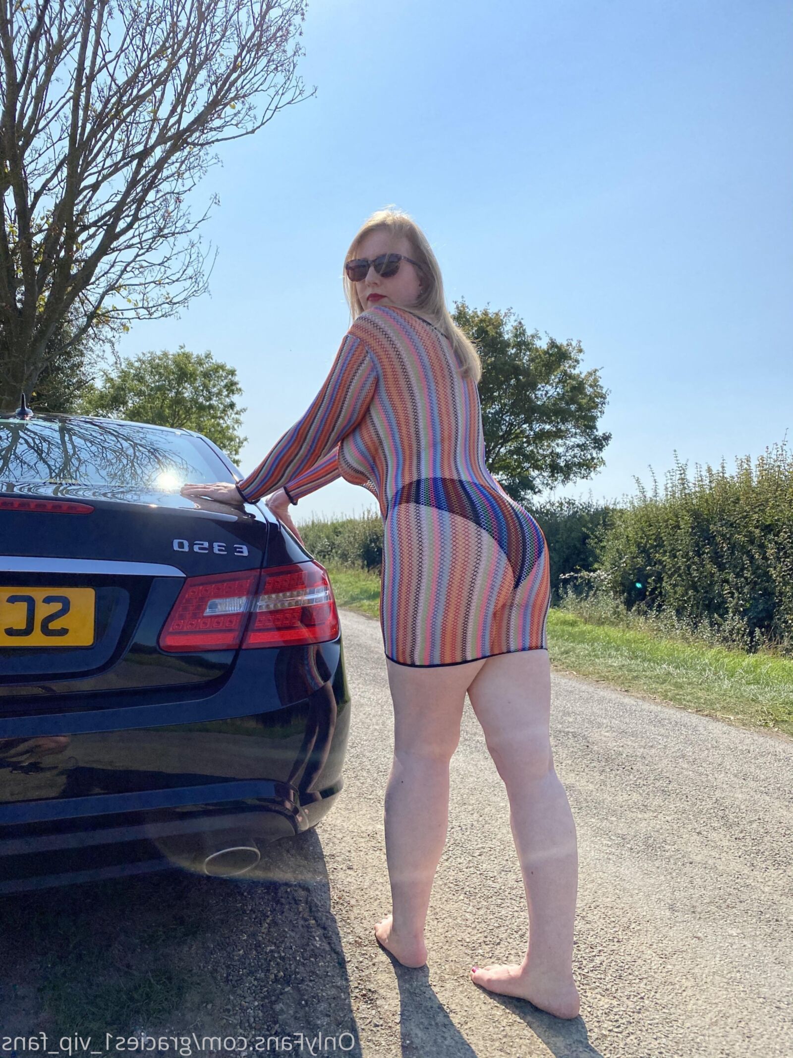 グレイシー巨大なおっぱい大きなお尻ブロンドの角質熟成ミックスホットショット