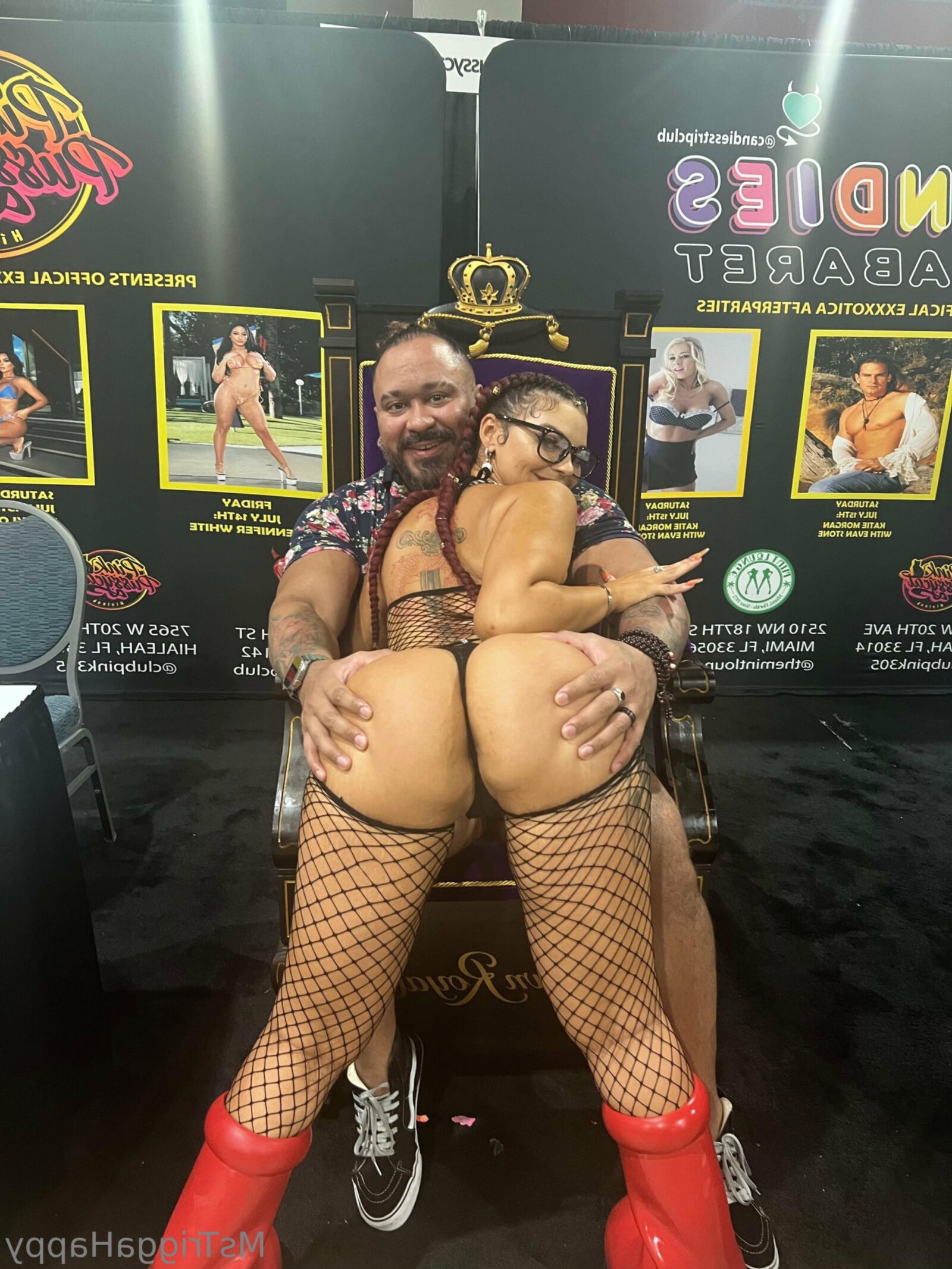 MS T Big Butt Big Titsタトゥードアナルセクシーな女の子がメガネミックス