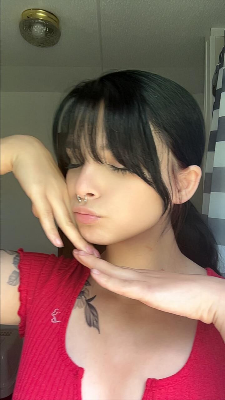 [NN] yo seller slut Tiffany Anne has a great rack
