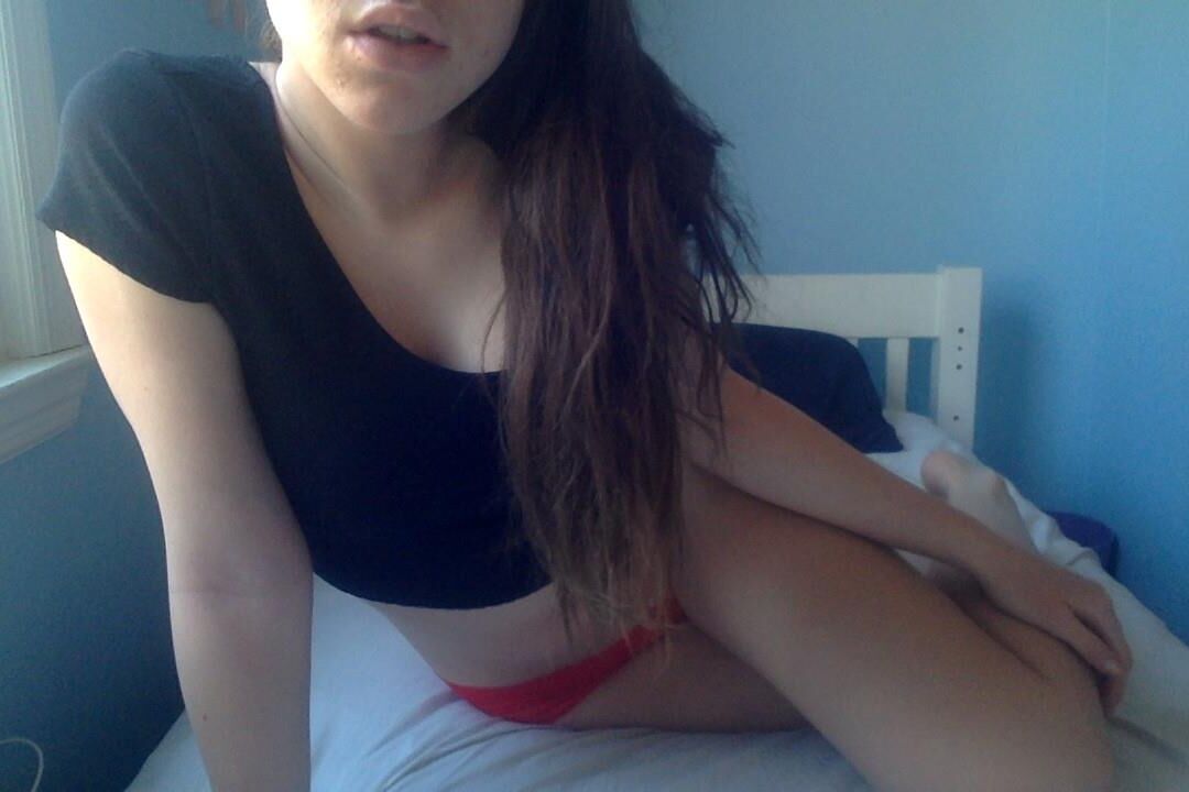 Sexy girlfriend selfshot nudes