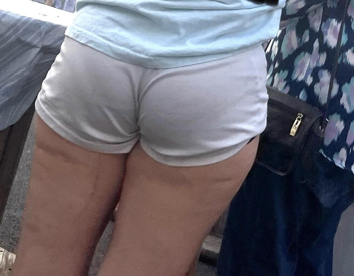 率直なPAWGSショーツ