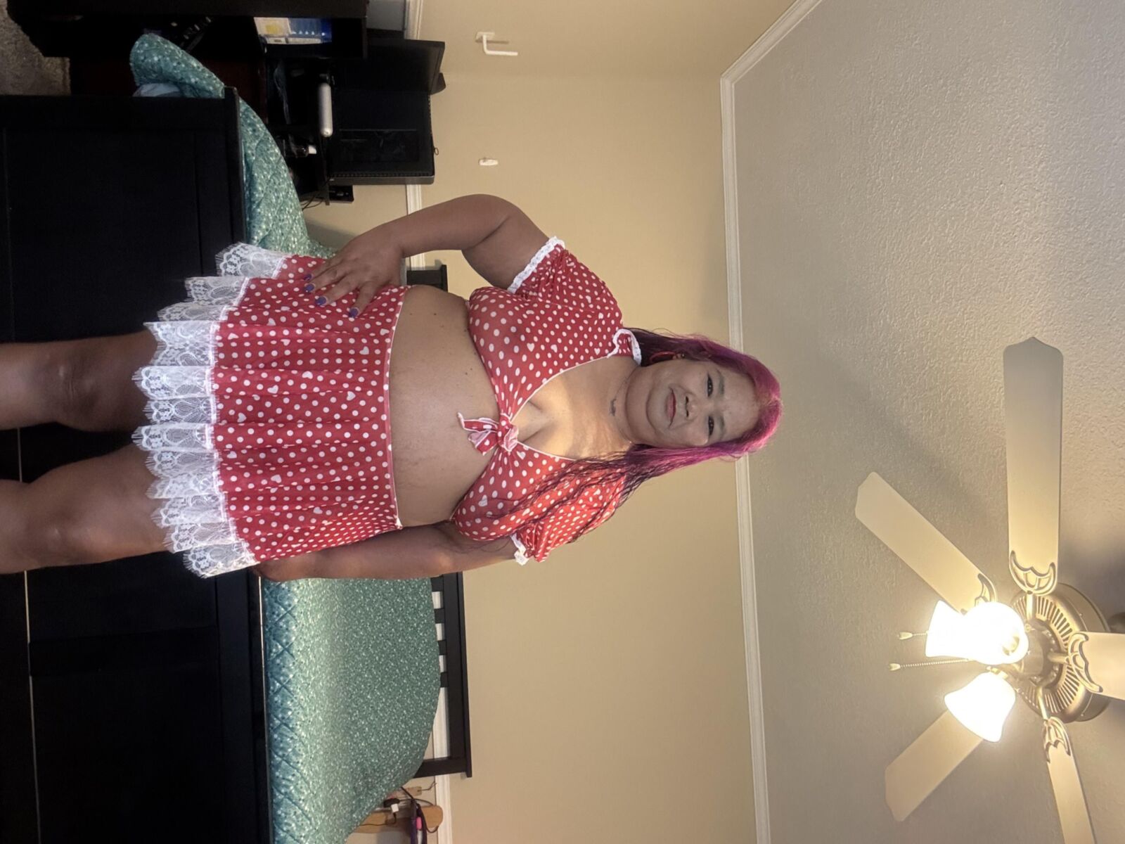MagsaySayrose votre wlling cumslut harlot / pute!