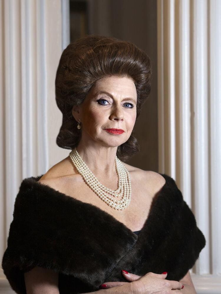 Não nude amadurece e Grannie
