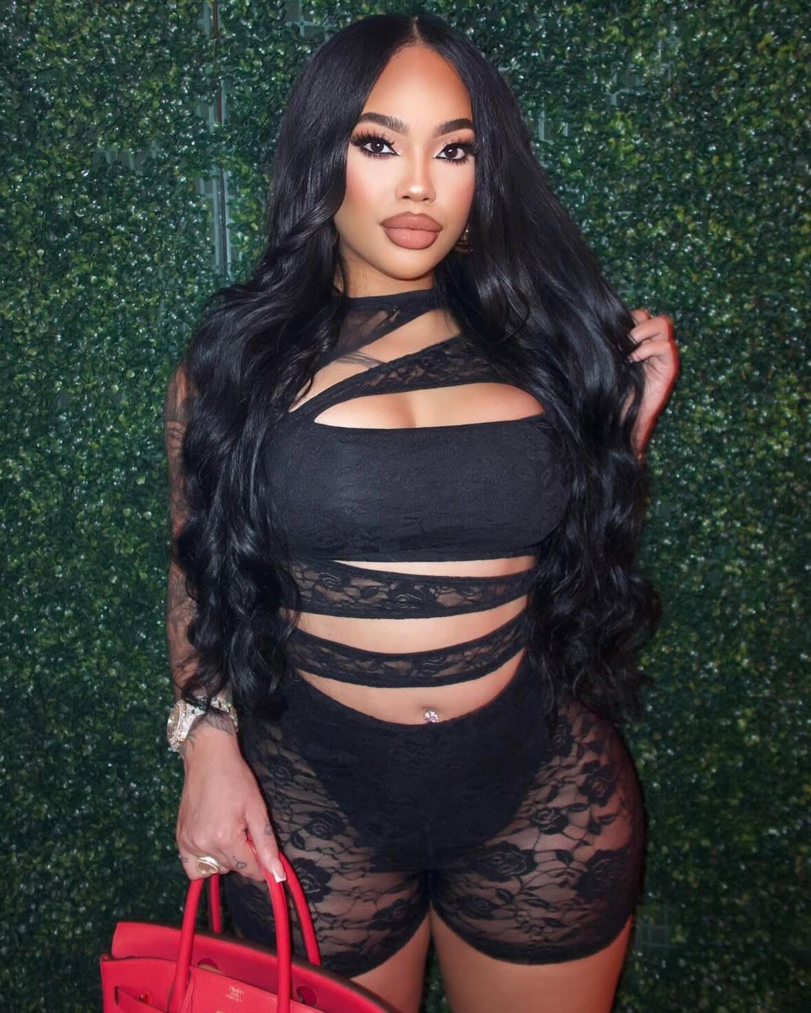 Busty Ebony Legends Vol。