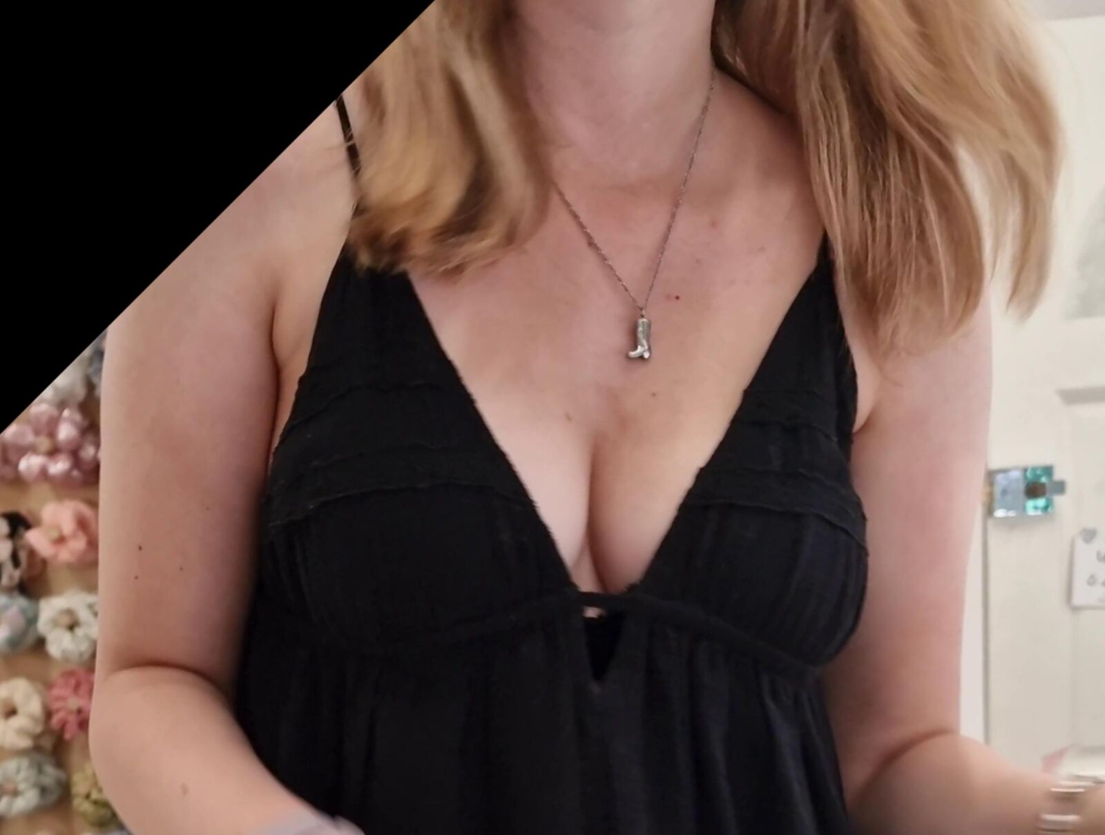 Les assistants de magasin rendent les blonds blonds trop faciles