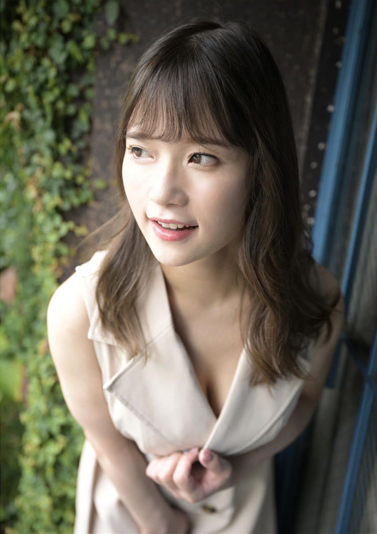 Rena Momozono Naniwa LEITE NATURAL