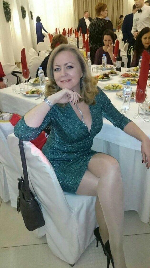Não nude amadurece e Grannie