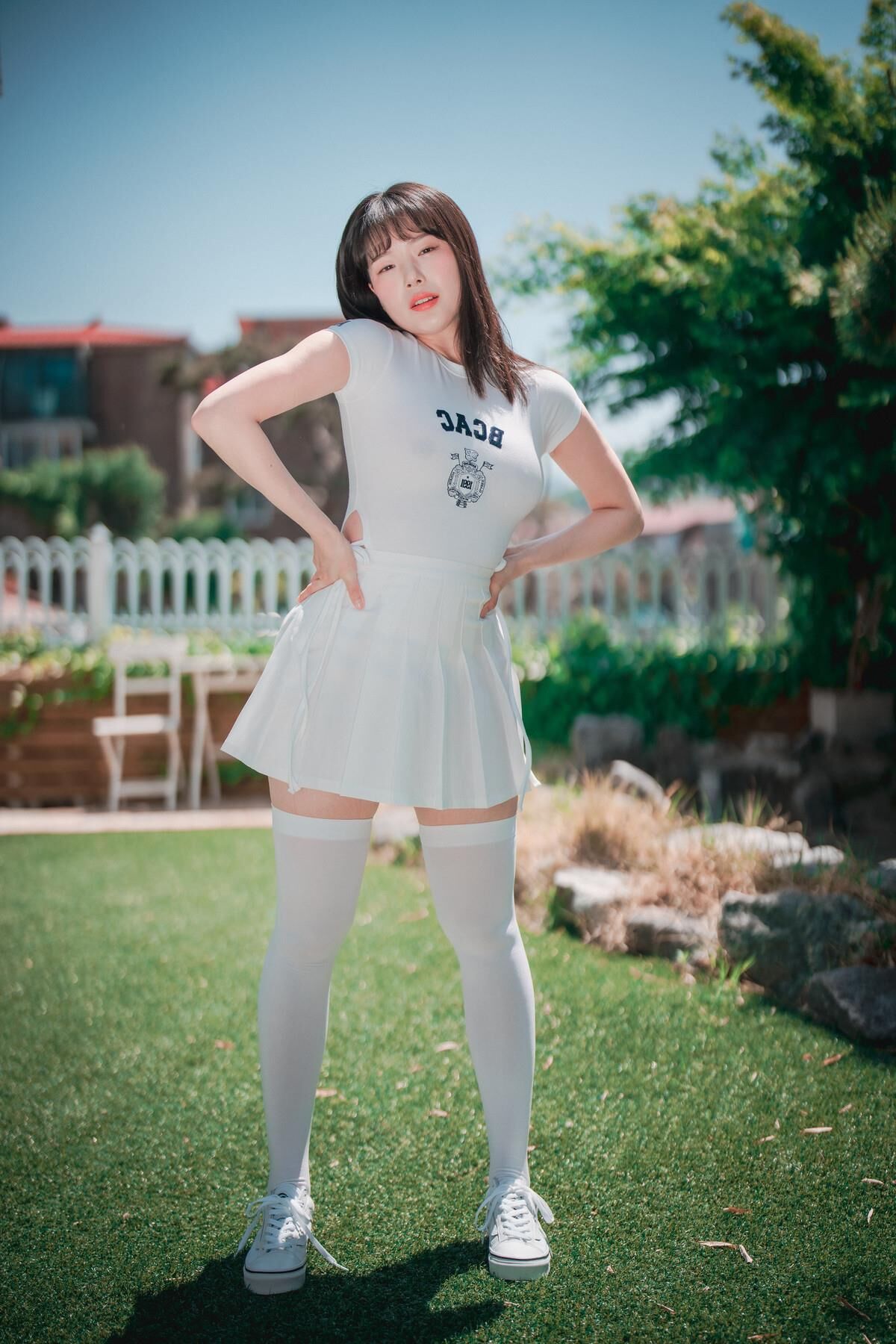 Pia Djawa Classic Athletic Girl