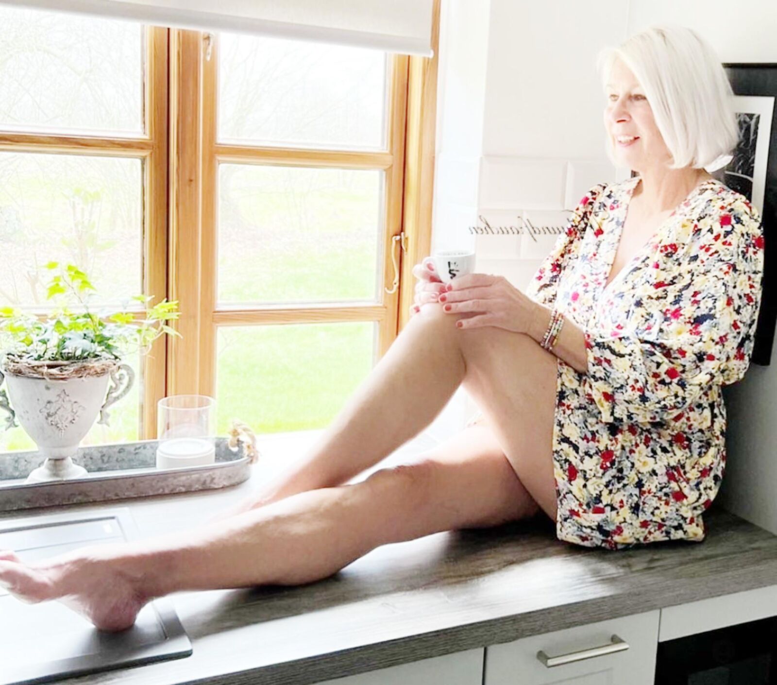 Glamouröse Älteste machen die klassische Kreuzung