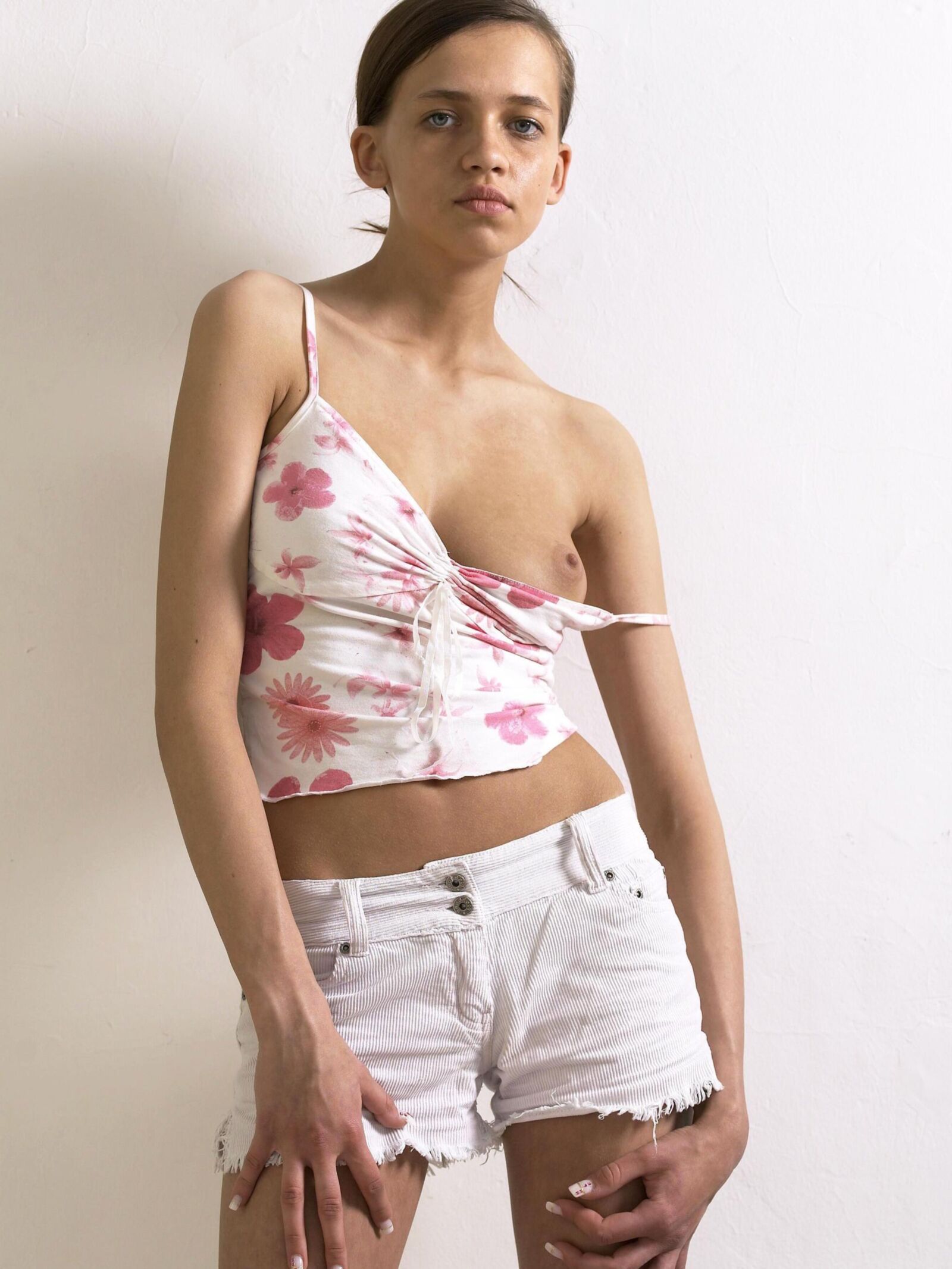 Alisabeth White Short shorts