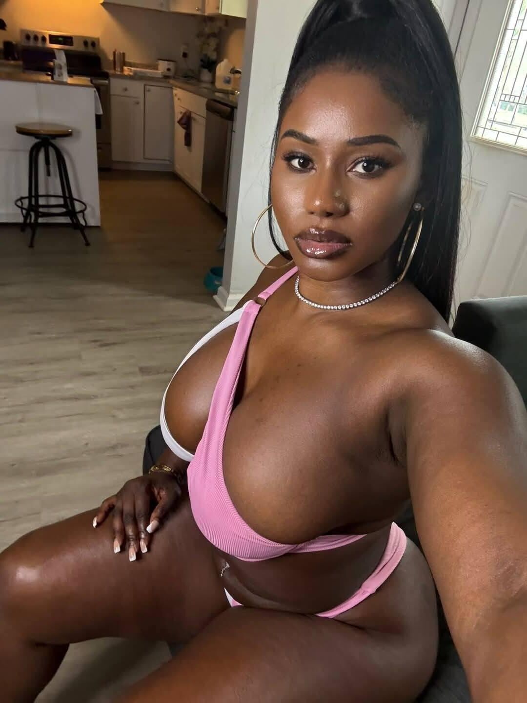 Ebony Bikini Babes