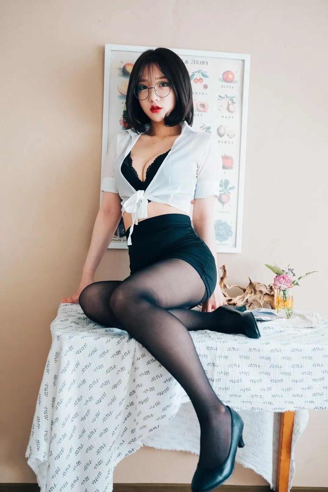 Filho Yeeun Loozy OfficeGirls Vacation Vol.