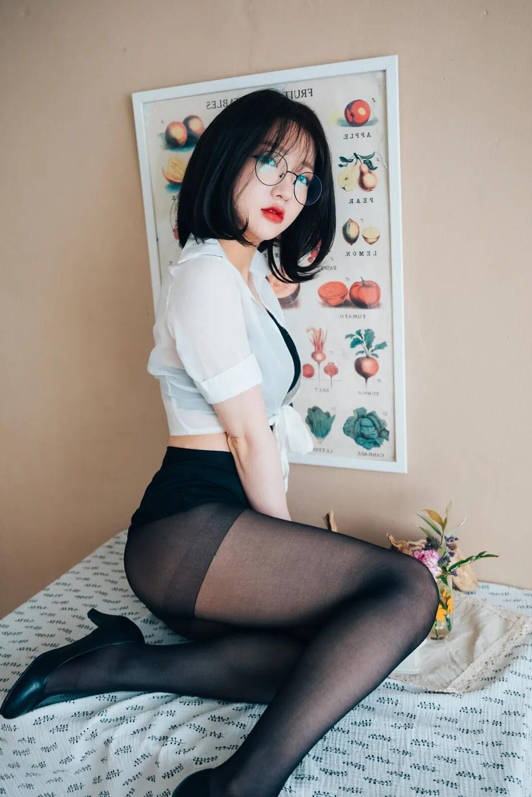 Filho Yeeun Loozy OfficeGirls Vacation Vol.