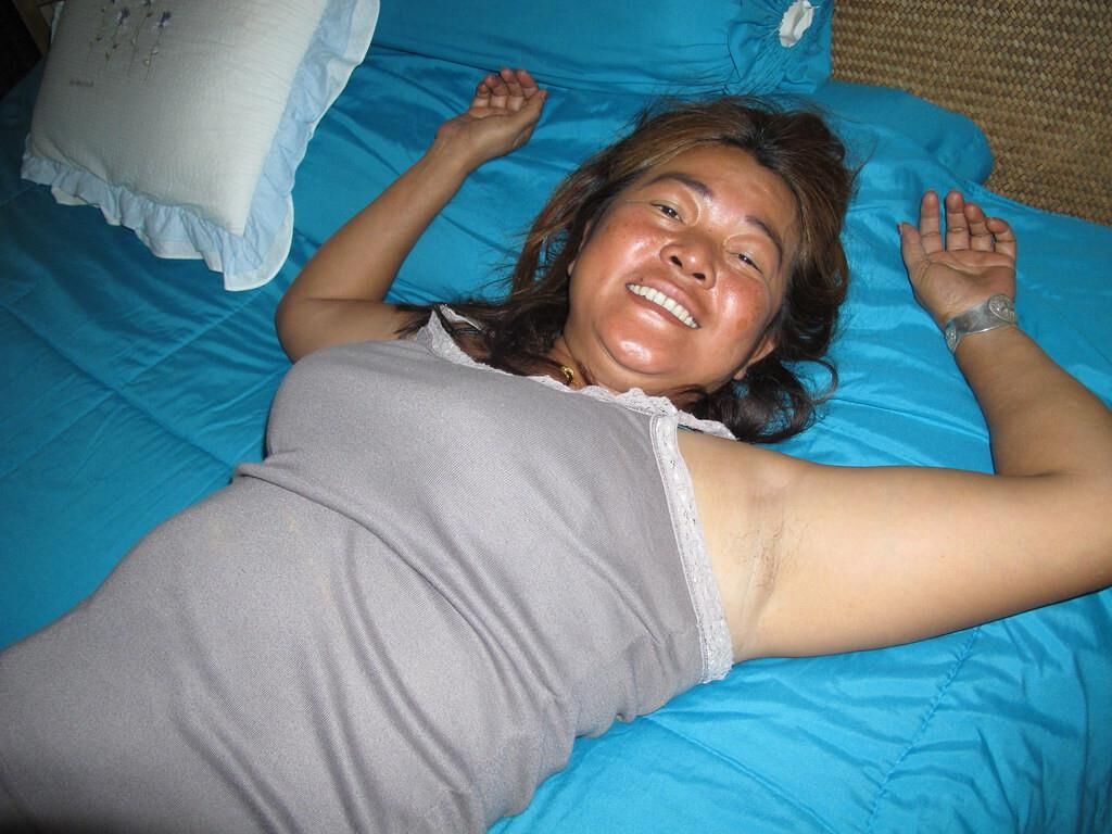 Jooy Asian Amateurの妻