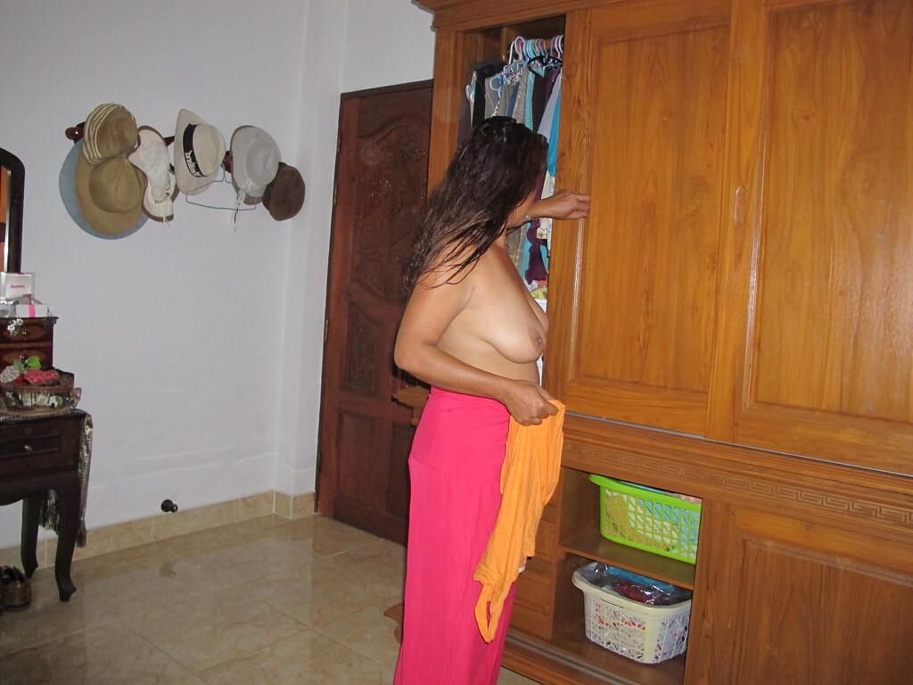 Jooy Asian Amateurの妻