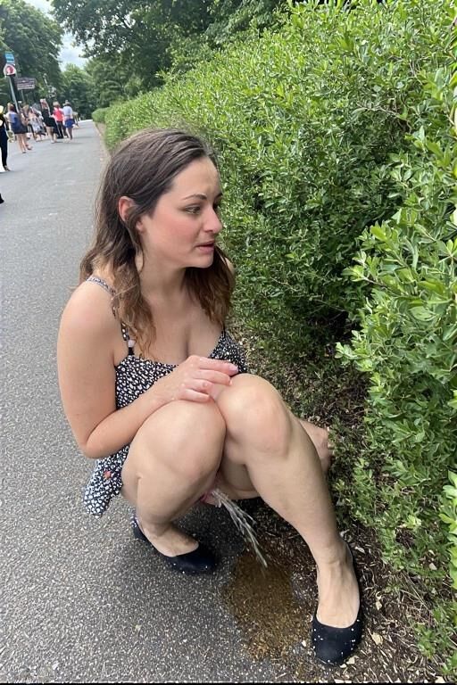 ai peeing and wetting fantasys everyday situations