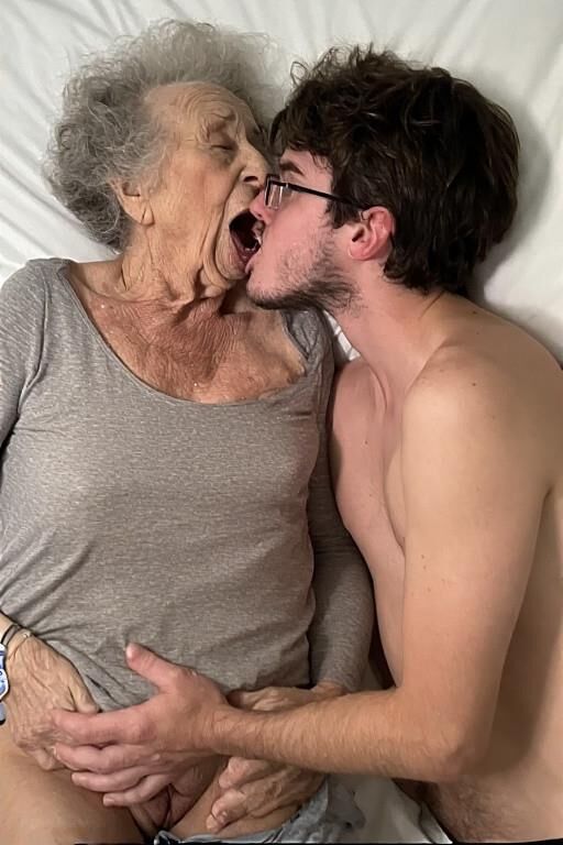 Homme et mamies au lit
