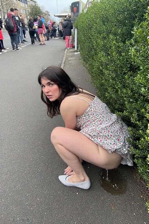 ai peeing and wetting fantasys everyday situations