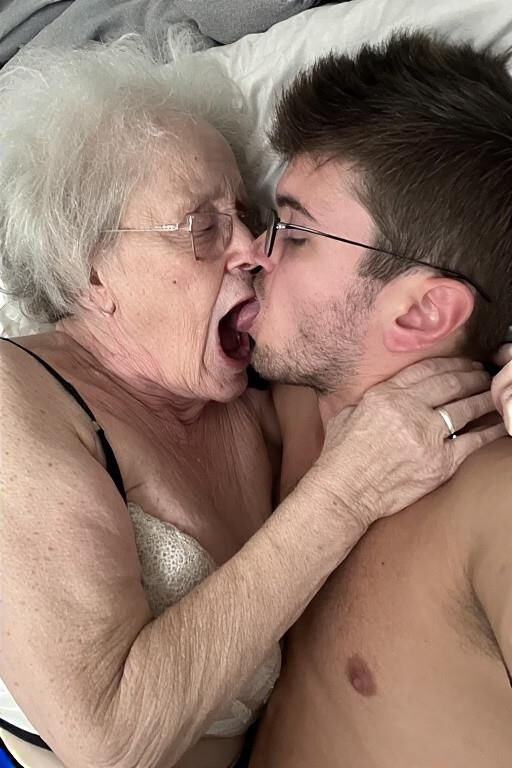 Homme et mamies au lit