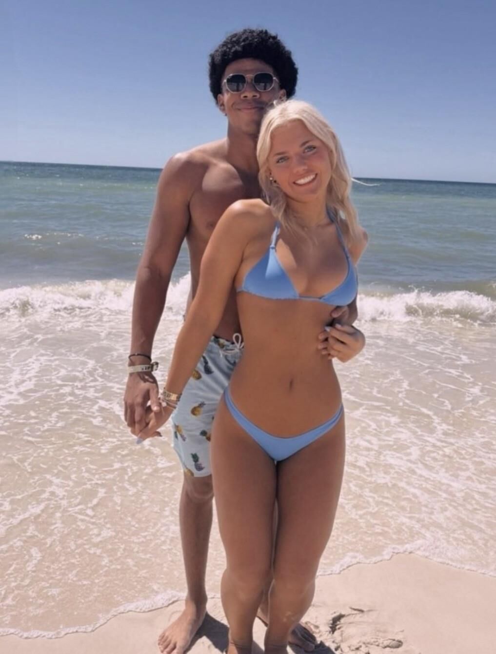 Lindo nievebunny con negros