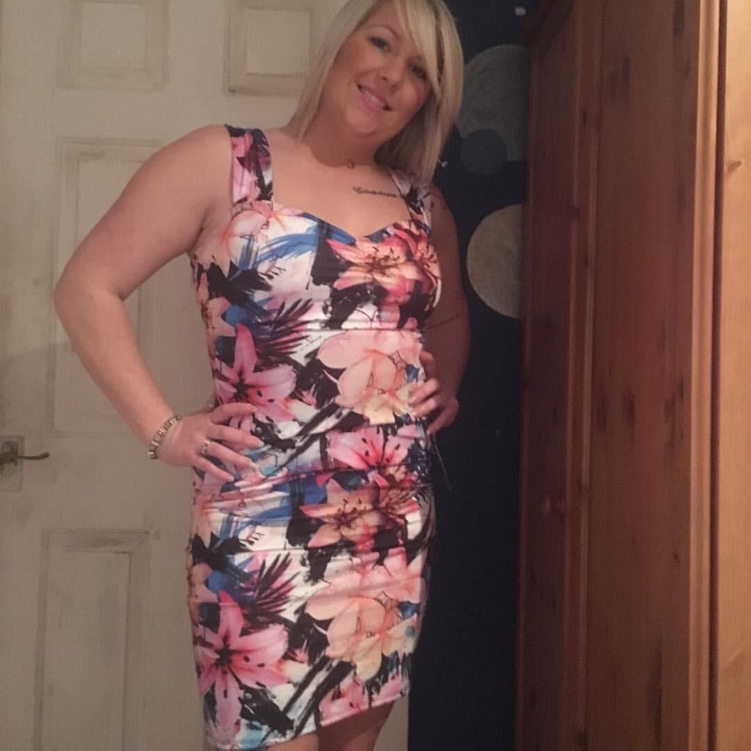 Blonde Yorkshire Raver quelque chose, non nu