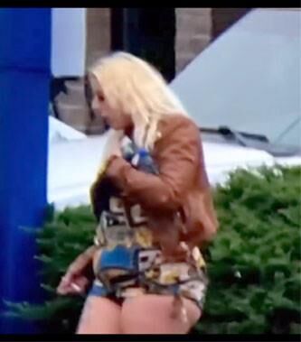 WA Seattle Blondie Street Walker de FB