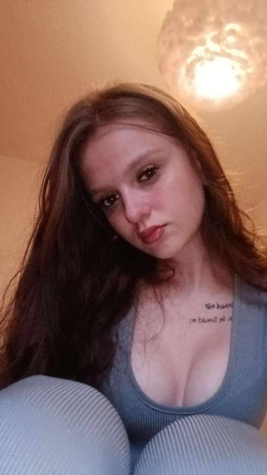 Teen salope Millie