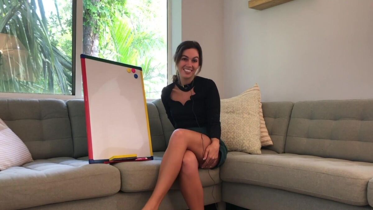 Miss Bell ASMR me ajude a escolher um biquíni
