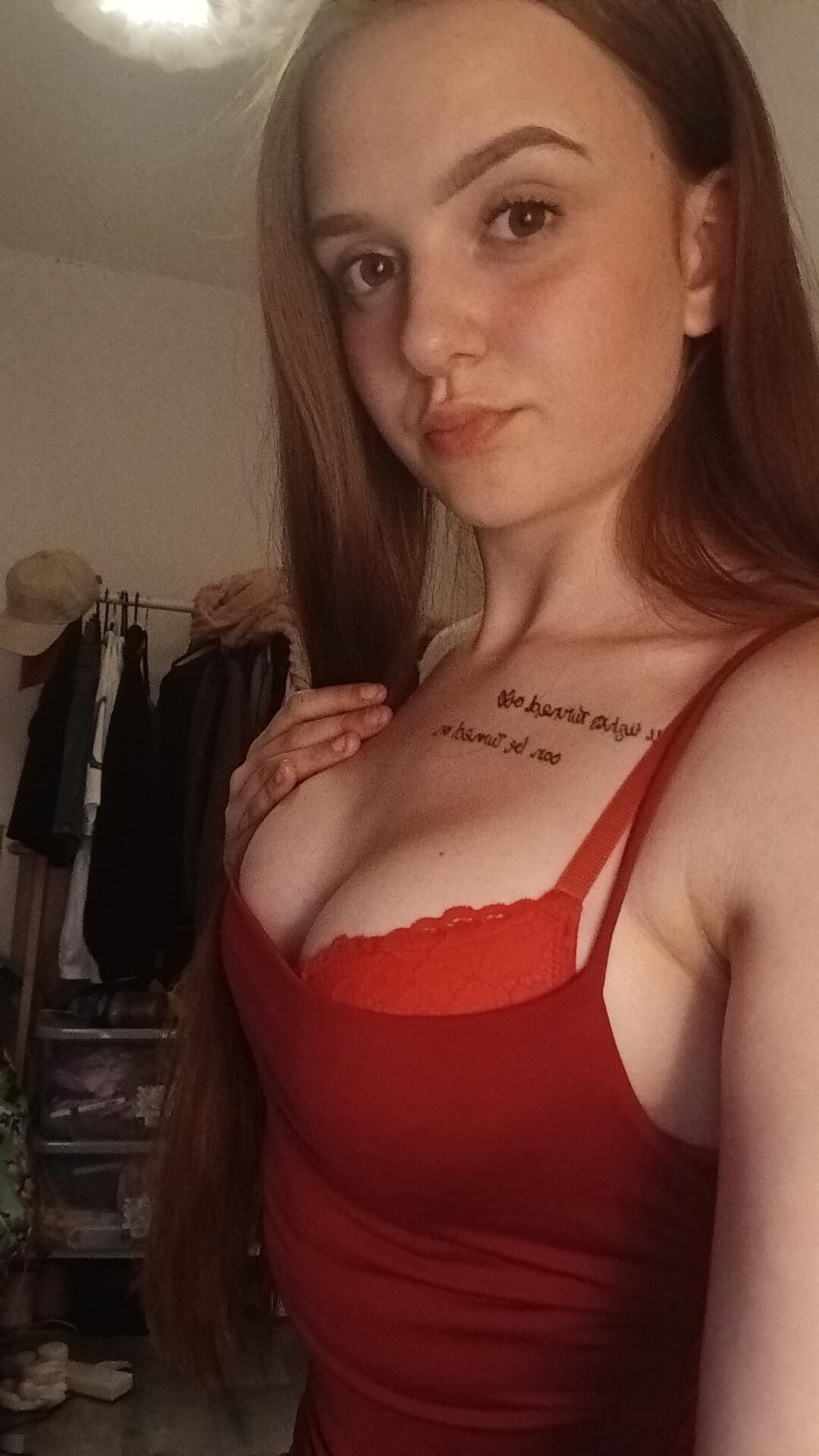 Teen salope Millie