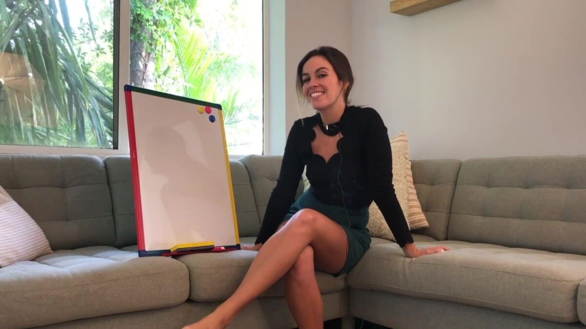 Miss Bell ASMR me ajude a escolher um biquíni