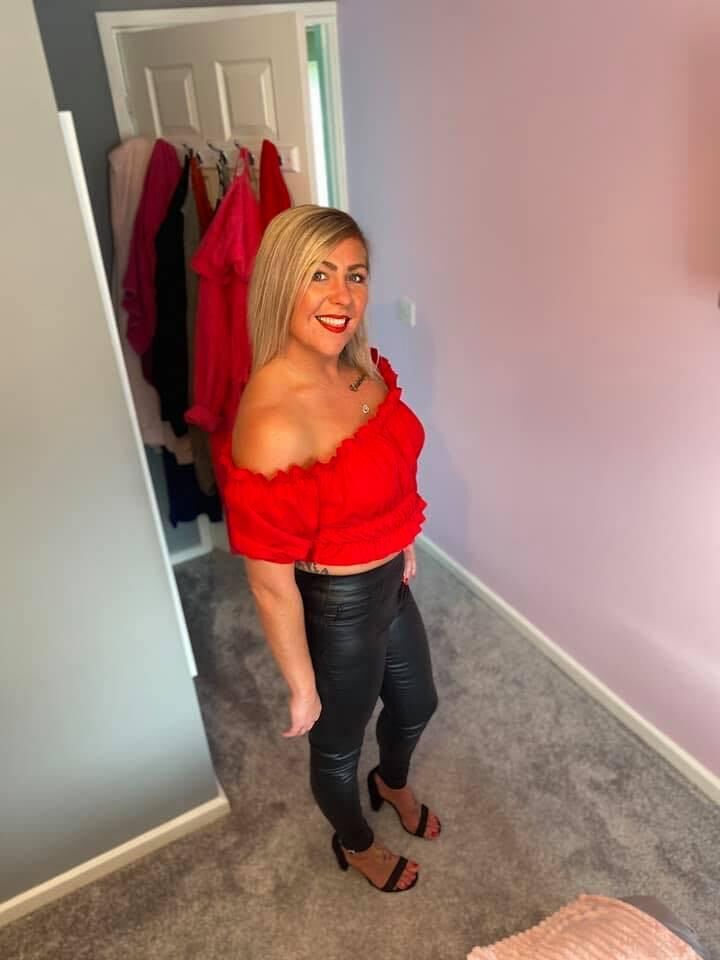 Blonde Yorkshire Raver quelque chose, non nu