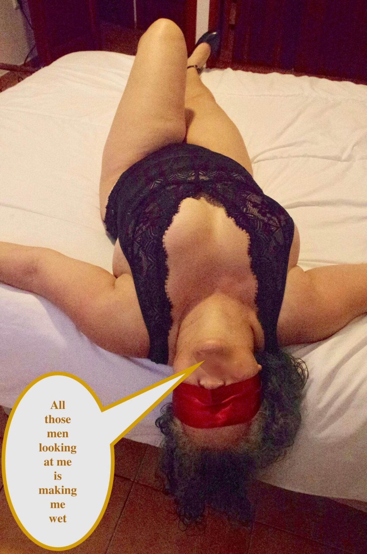 Polly intenta sus habilidades de escritura