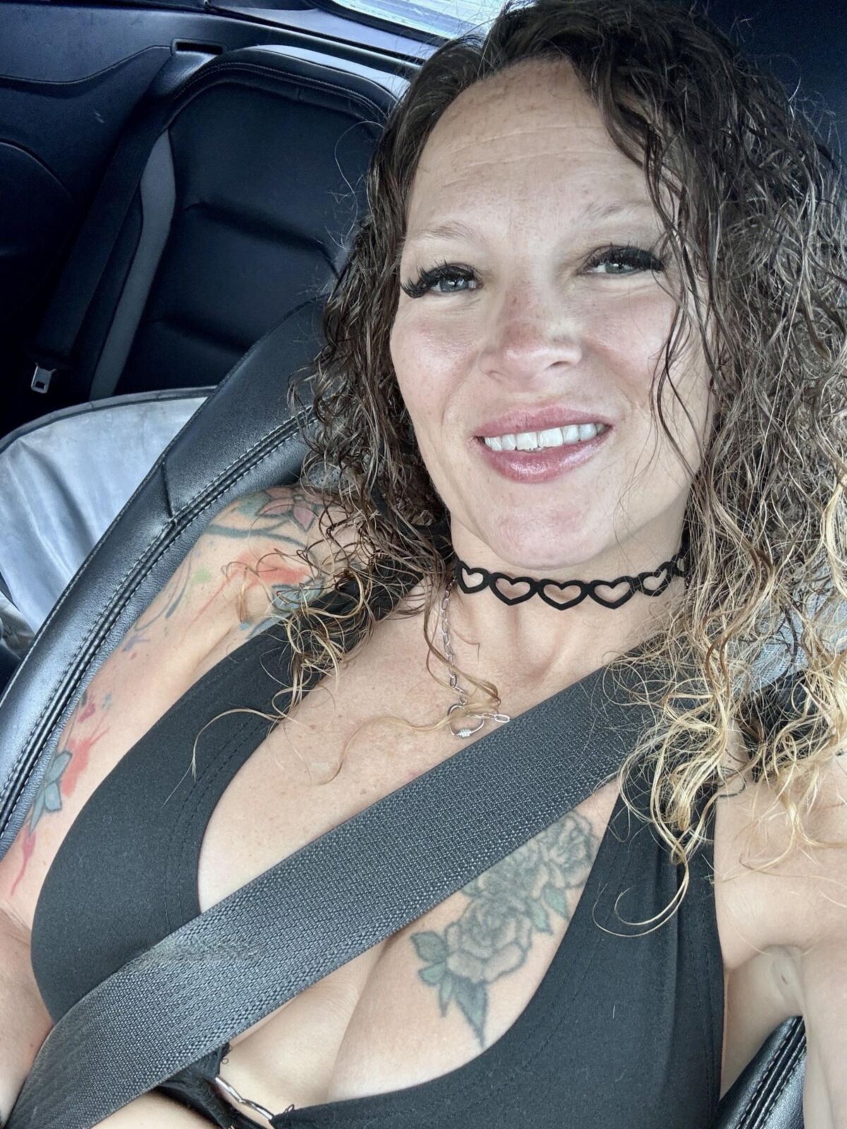 Rayna Big Ass Big Sups Curly Hair Horny Milf смешанные горячие выстрелы