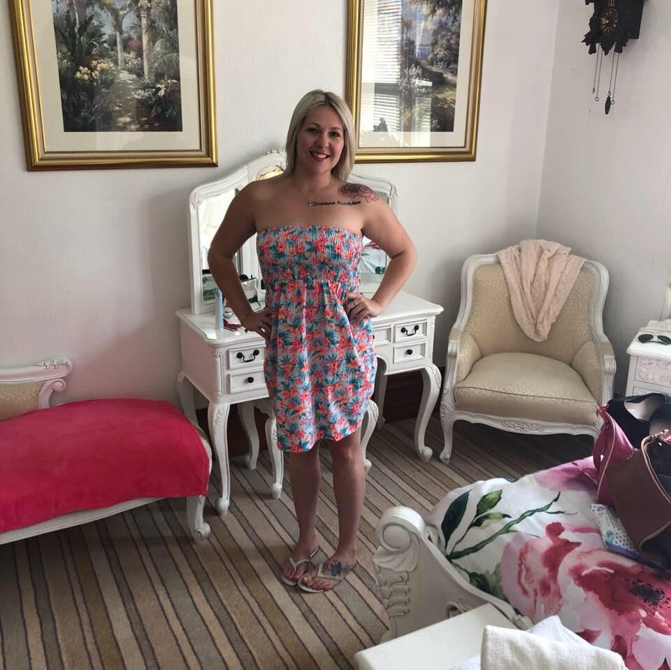 Blonde Yorkshire Raver quelque chose, non nu