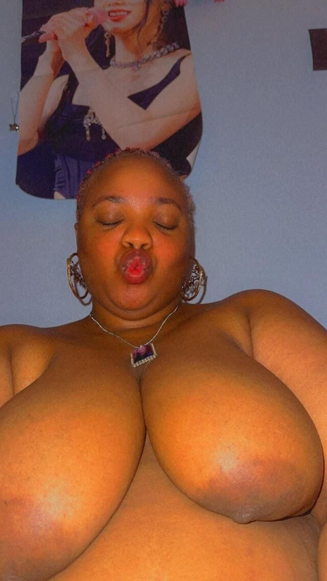 Fett Ebenholz mit einem großen Hiney