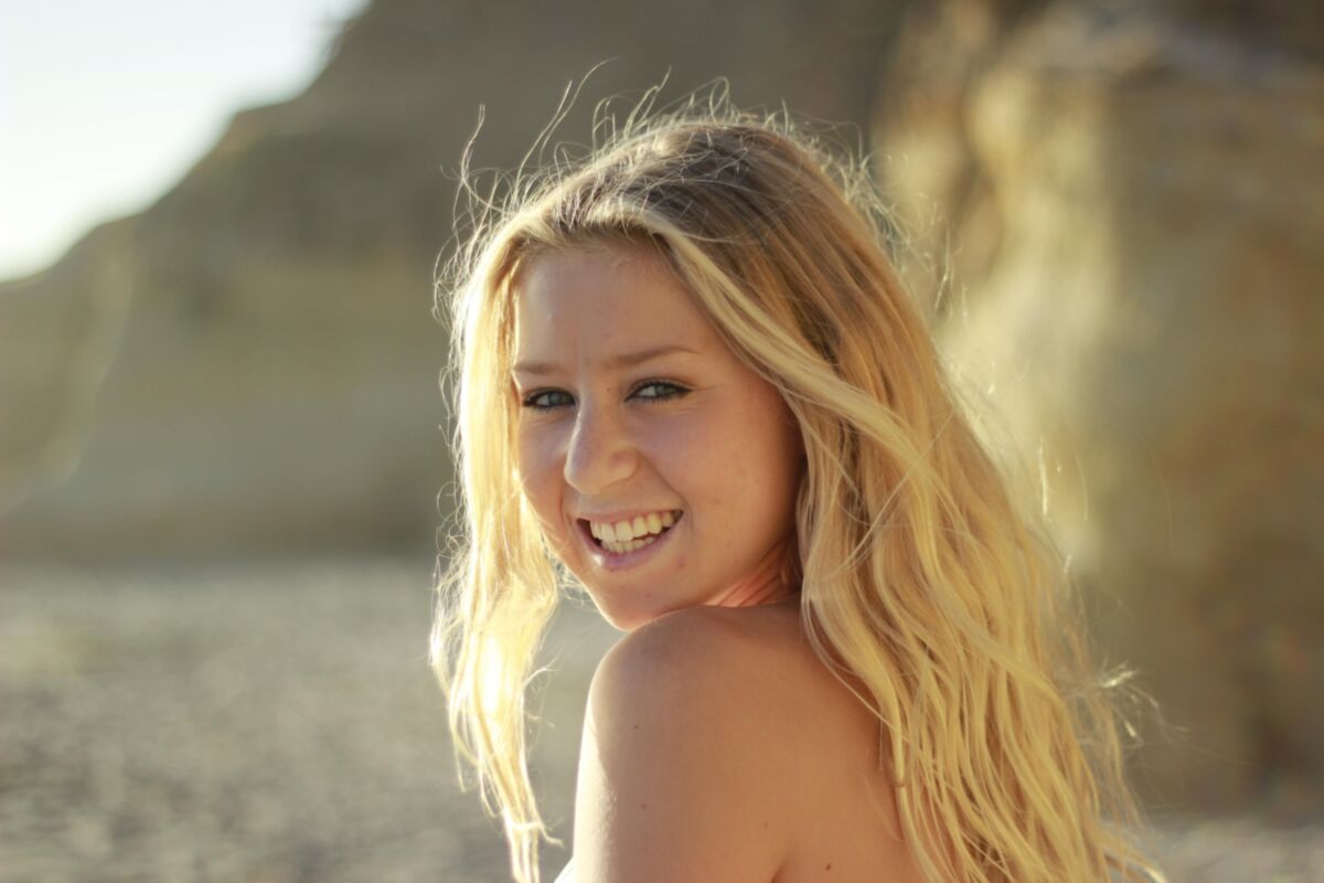 ... ,, ...., Bikini adolescente de burla caliente