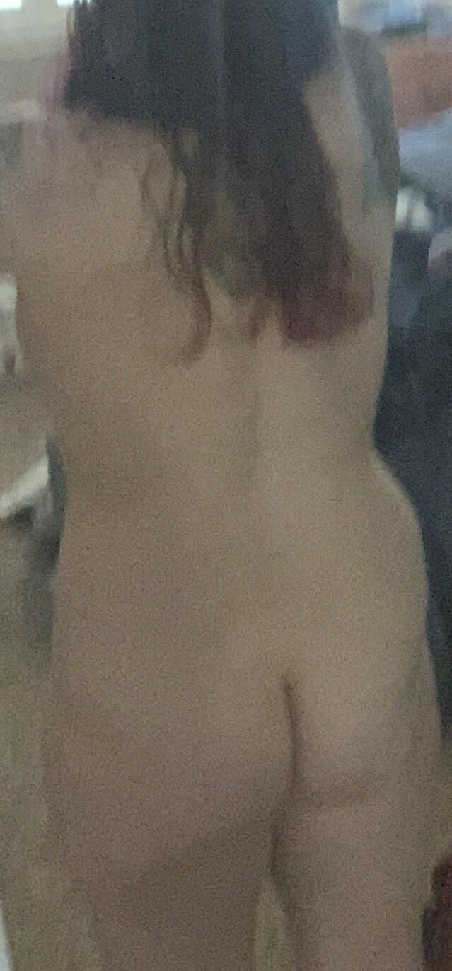 Esposa burlándose de mí mientras estoy lejos