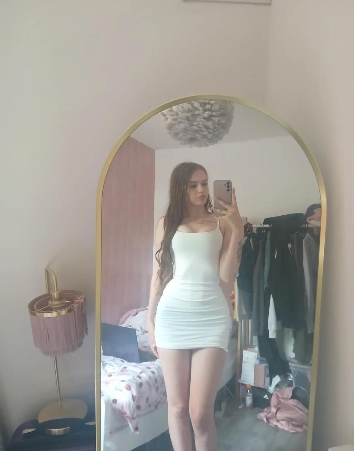 Teen salope Millie
