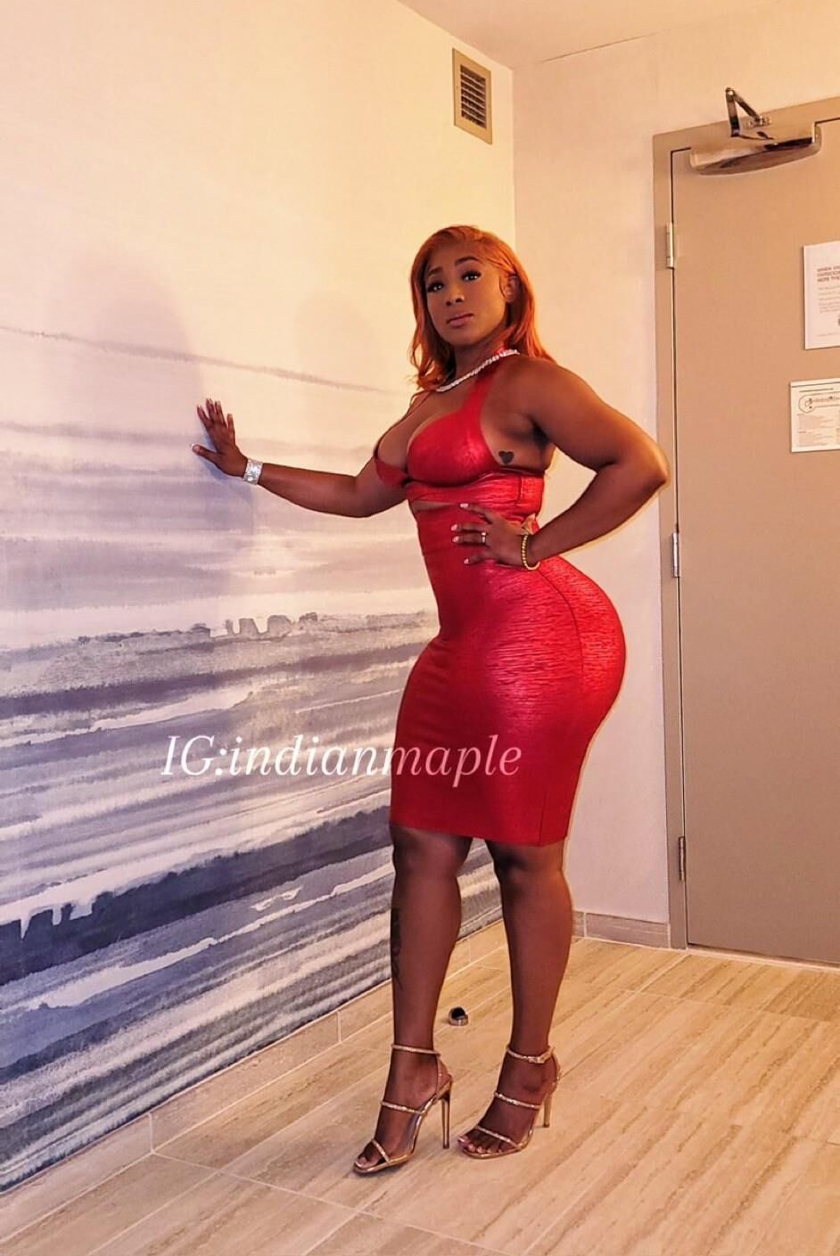 IndianMaple(Roxy Reynolds Jr) 