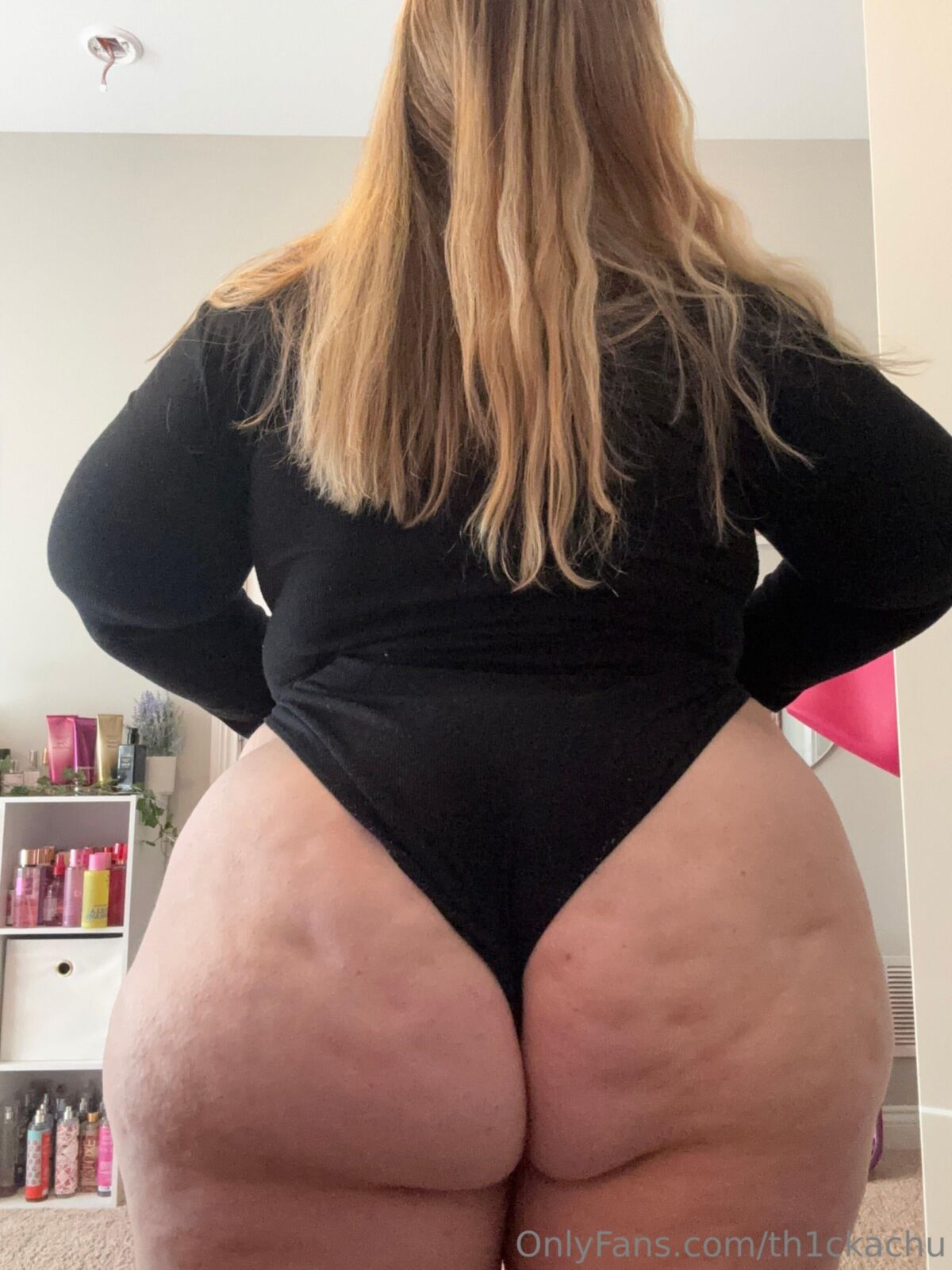 Tiara Big Butt Big Boobs Blonde BBW Girl Mixed Hot Photos