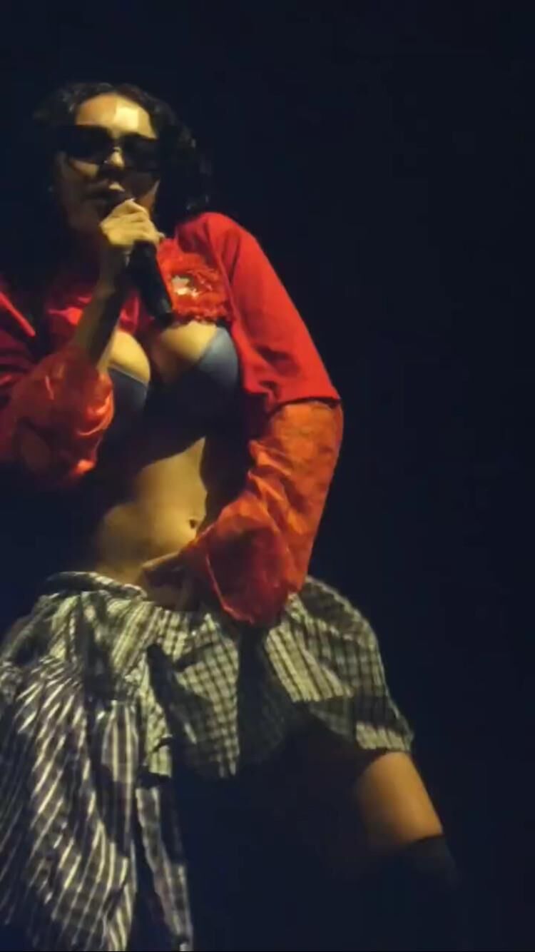 Charli xcx super chaud