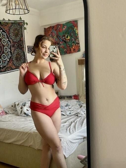 Egem enormes tetas belleza morena turca chica hot shots