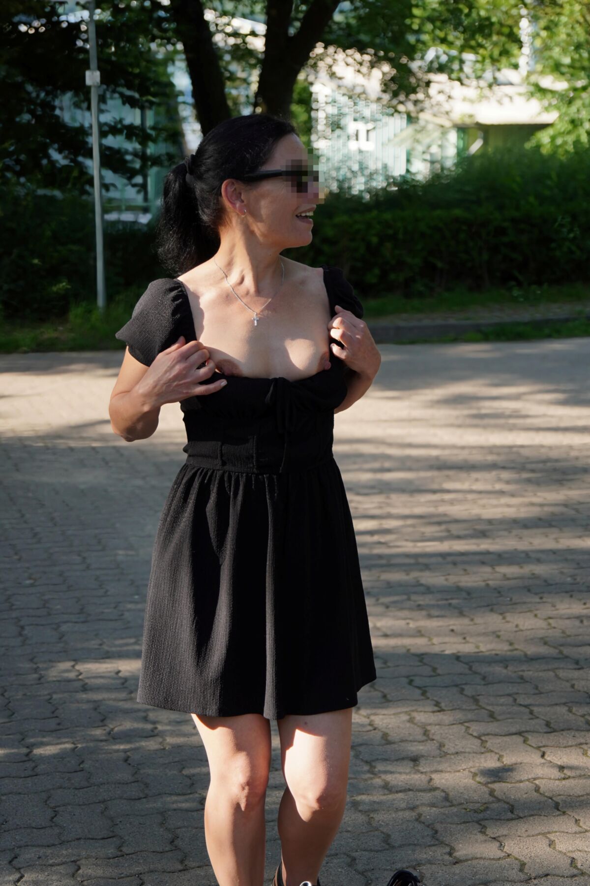 DownBlouse