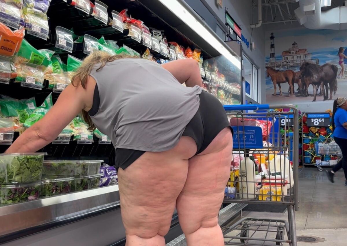 Candid BBW Big Ass Milf Cheeks en pantalones cortos