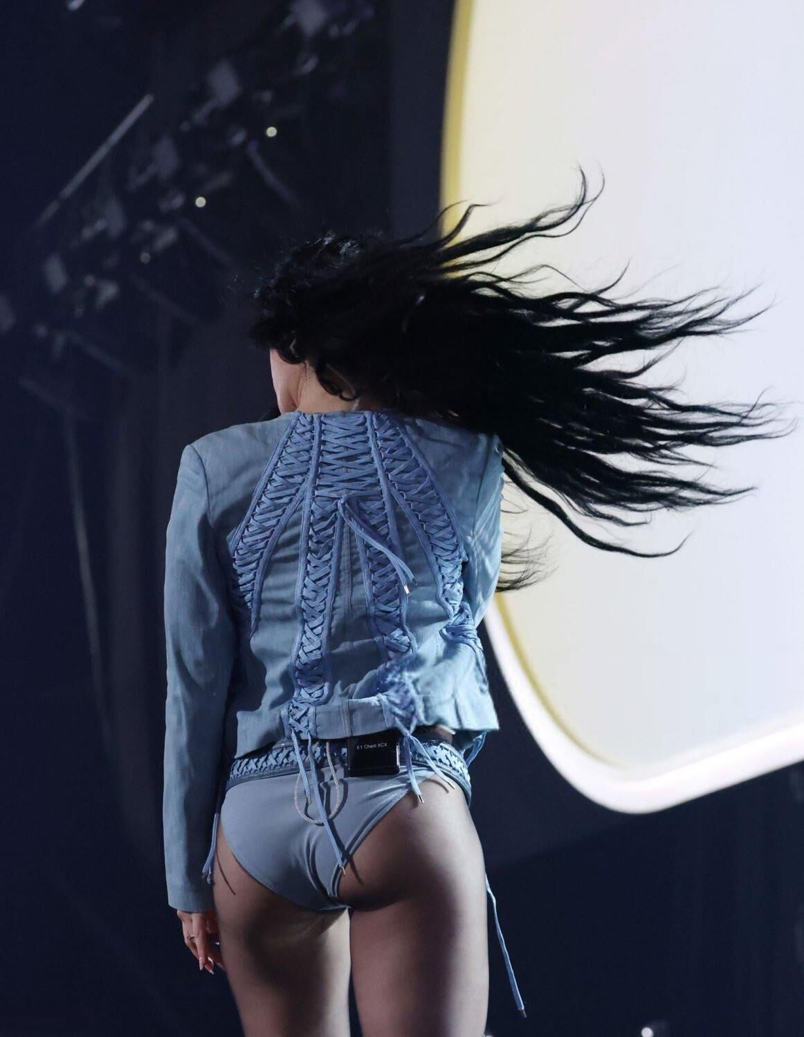 Charli xcx super chaud