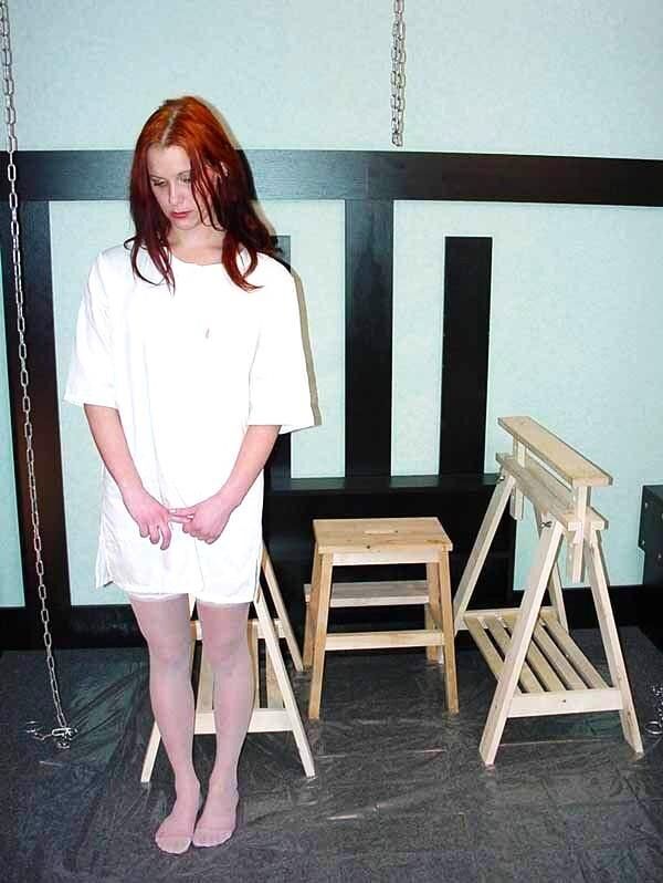 彼女の新しいマスターに身を委ねる